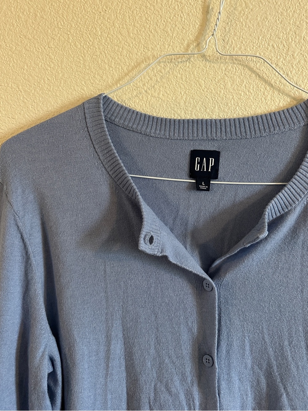 GAP Soft Knit Crewneck Cardigan-Size Large